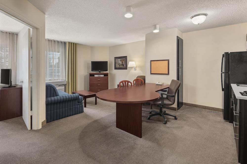 Candlewood Suites Raleigh Crabtree By Ihg Eksteriør billede
