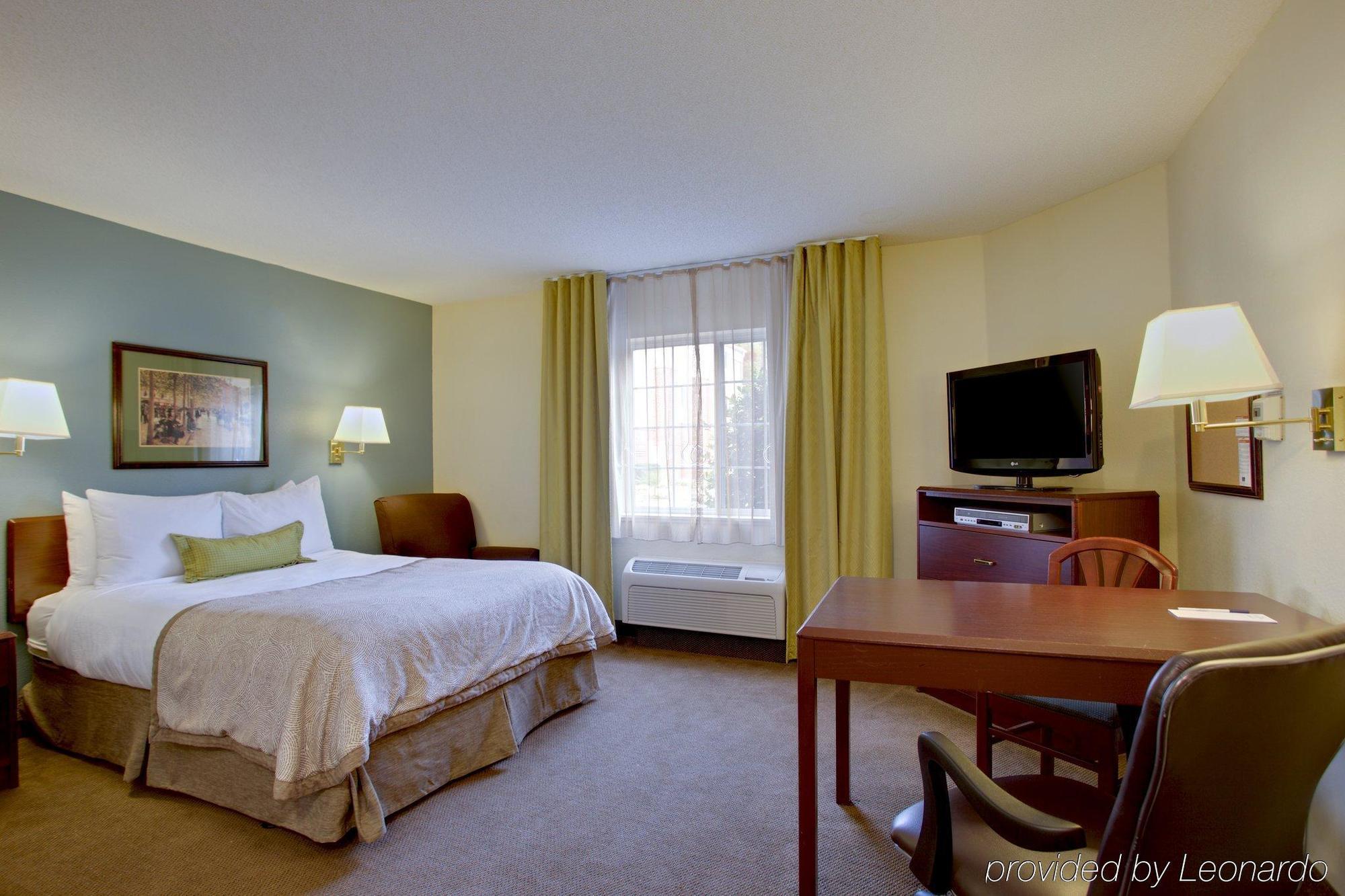 Candlewood Suites Raleigh Crabtree By Ihg Eksteriør billede
