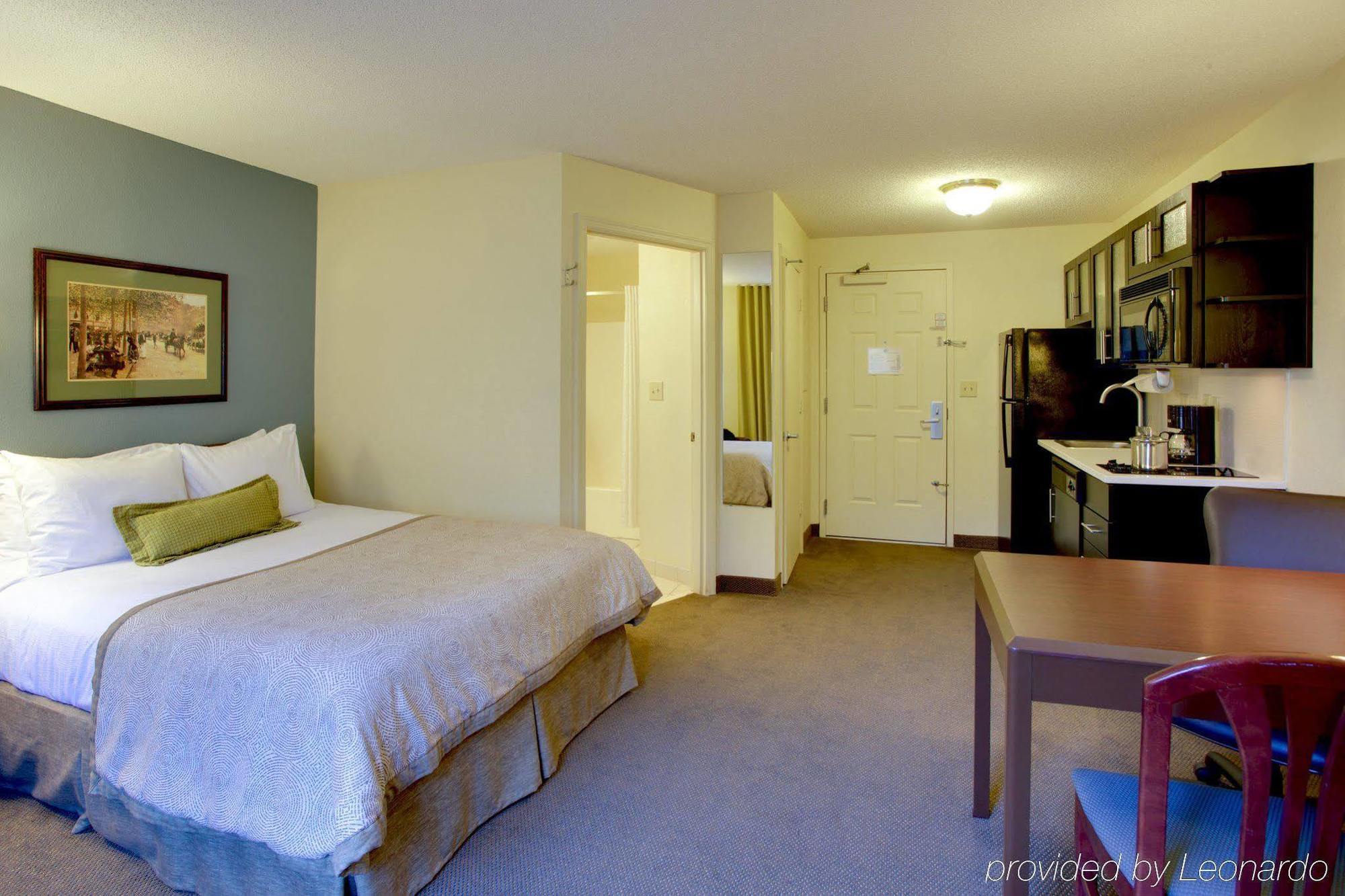Candlewood Suites Raleigh Crabtree By Ihg Eksteriør billede